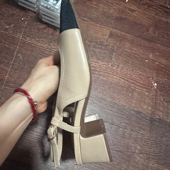 Shoes - Picture 6 of 6